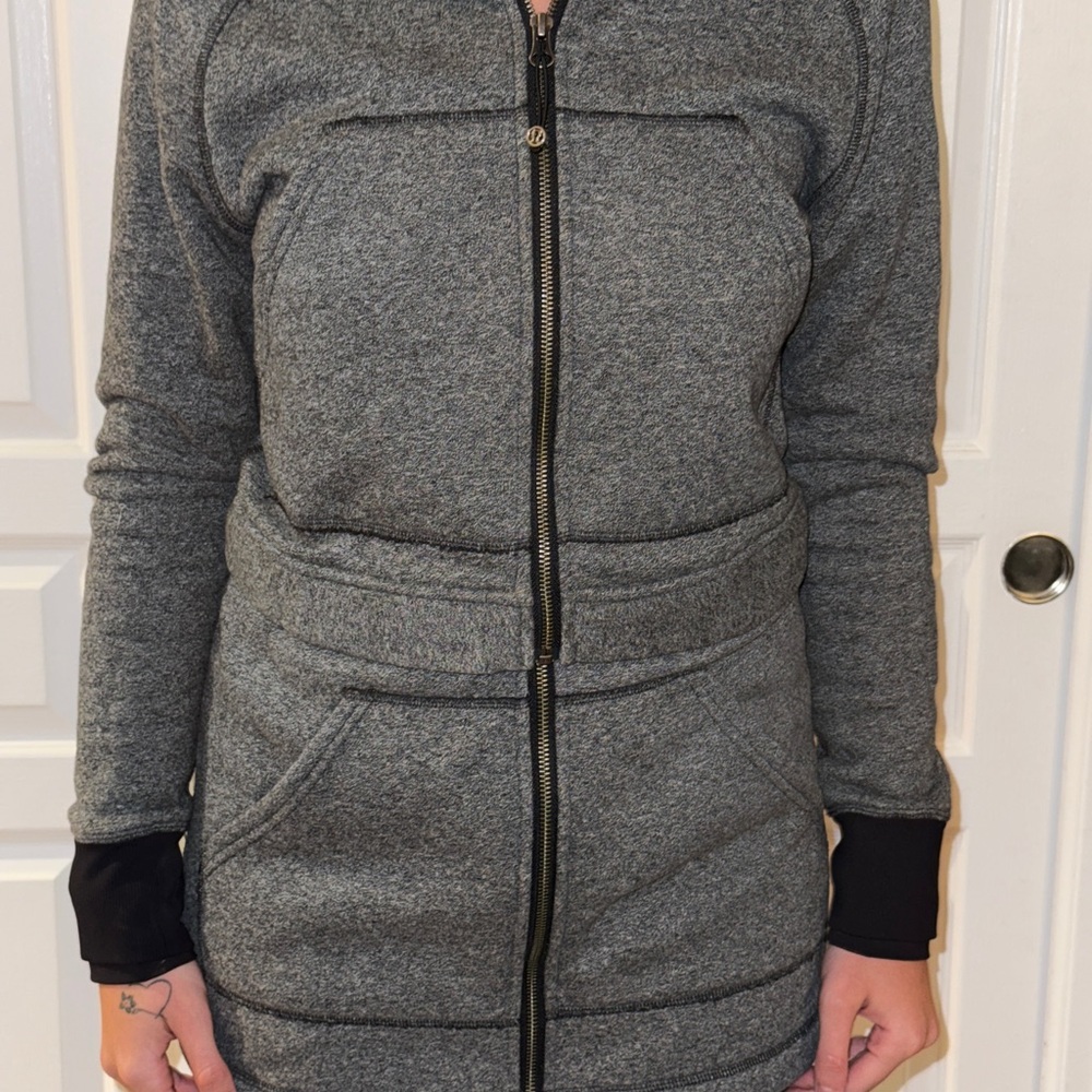 Lululemon Jacket - Picture 4 of 9